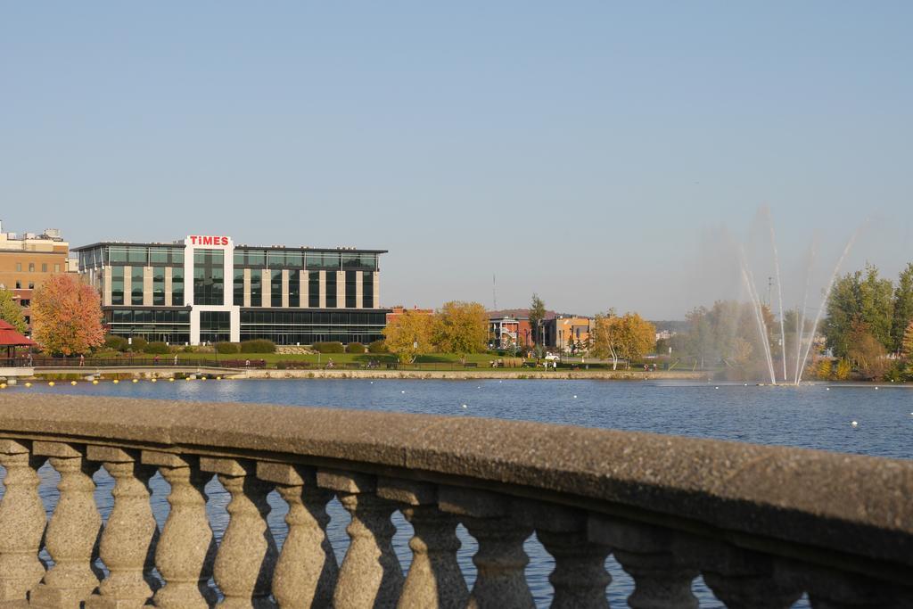 Grand Hotel Times Sherbrooke Exterior foto